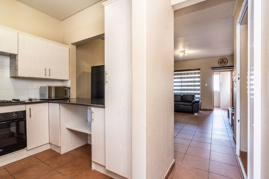 2 Bedroom Property for Sale in Constantia Kloof Gauteng