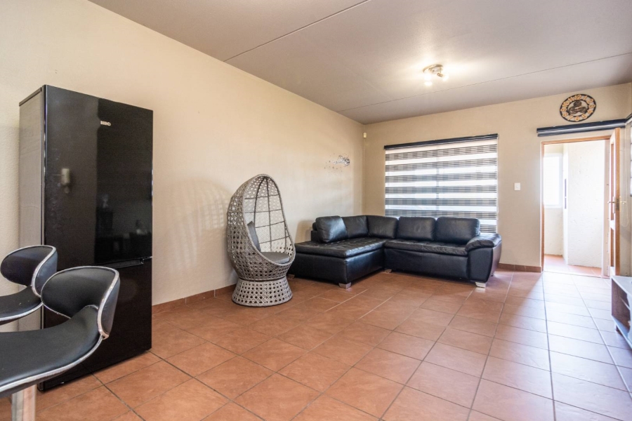 2 Bedroom Property for Sale in Constantia Kloof Gauteng