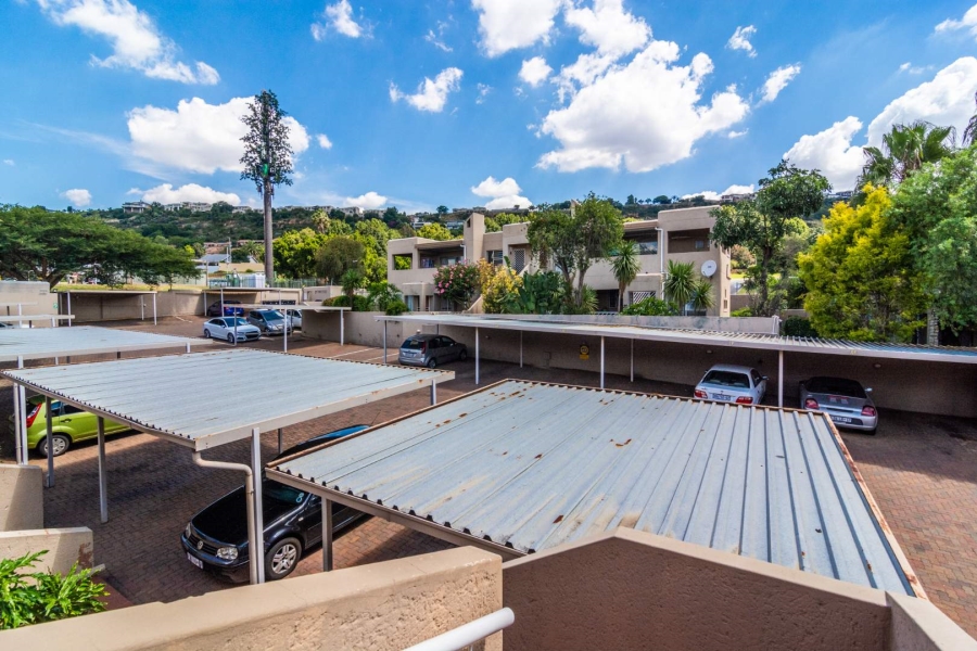 2 Bedroom Property for Sale in Constantia Kloof Gauteng