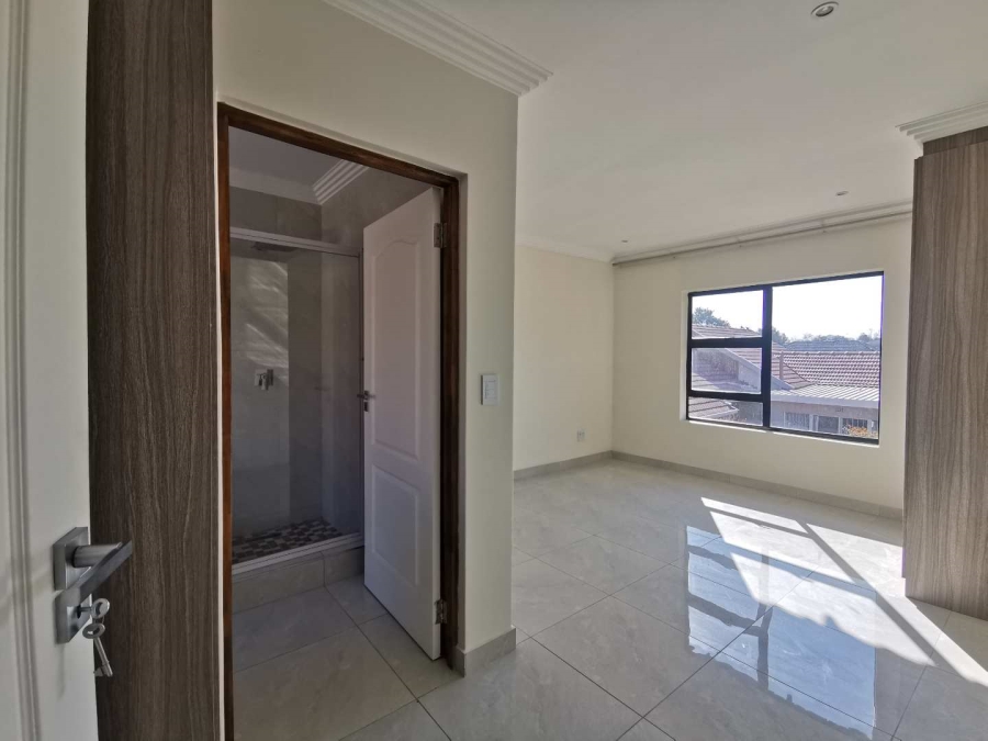 3 Bedroom Property for Sale in Brackenhurst Gauteng