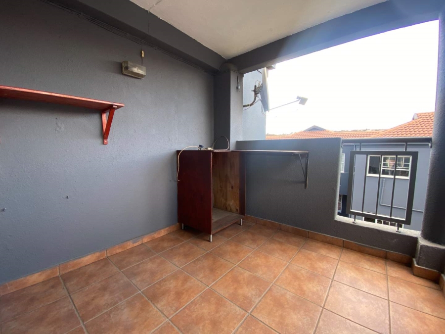 3 Bedroom Property for Sale in Linmeyer Gauteng