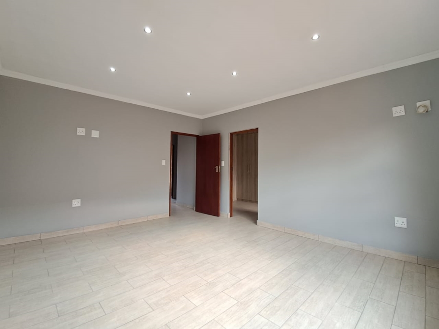 3 Bedroom Property for Sale in Raceview Gauteng