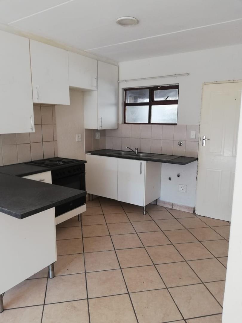 2 Bedroom Property for Sale in Eveleigh Gauteng