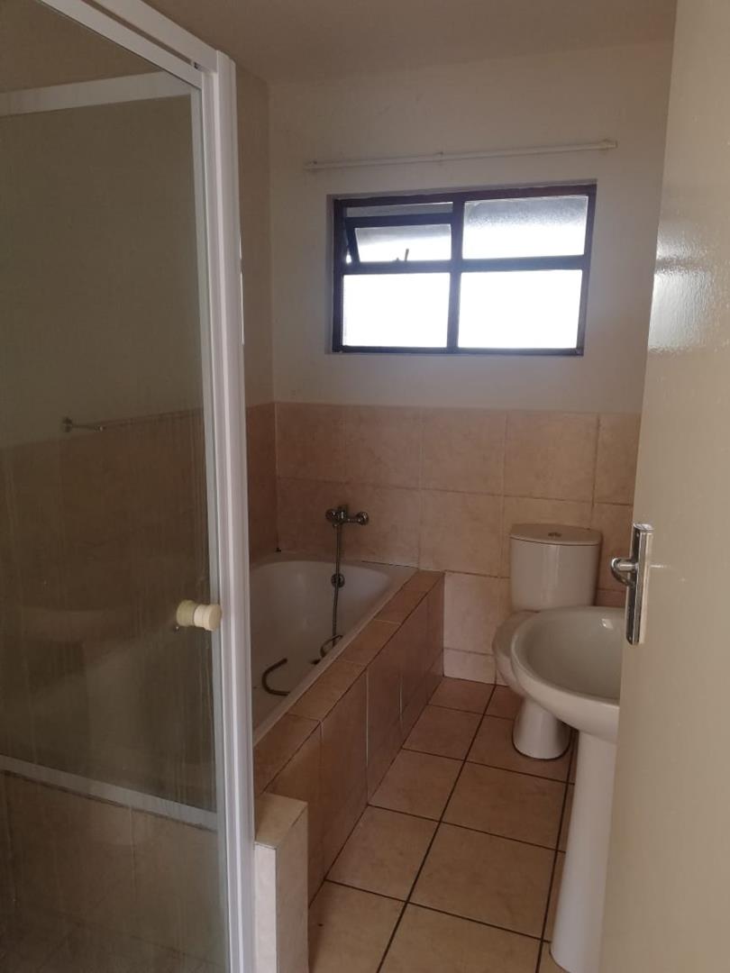 2 Bedroom Property for Sale in Eveleigh Gauteng