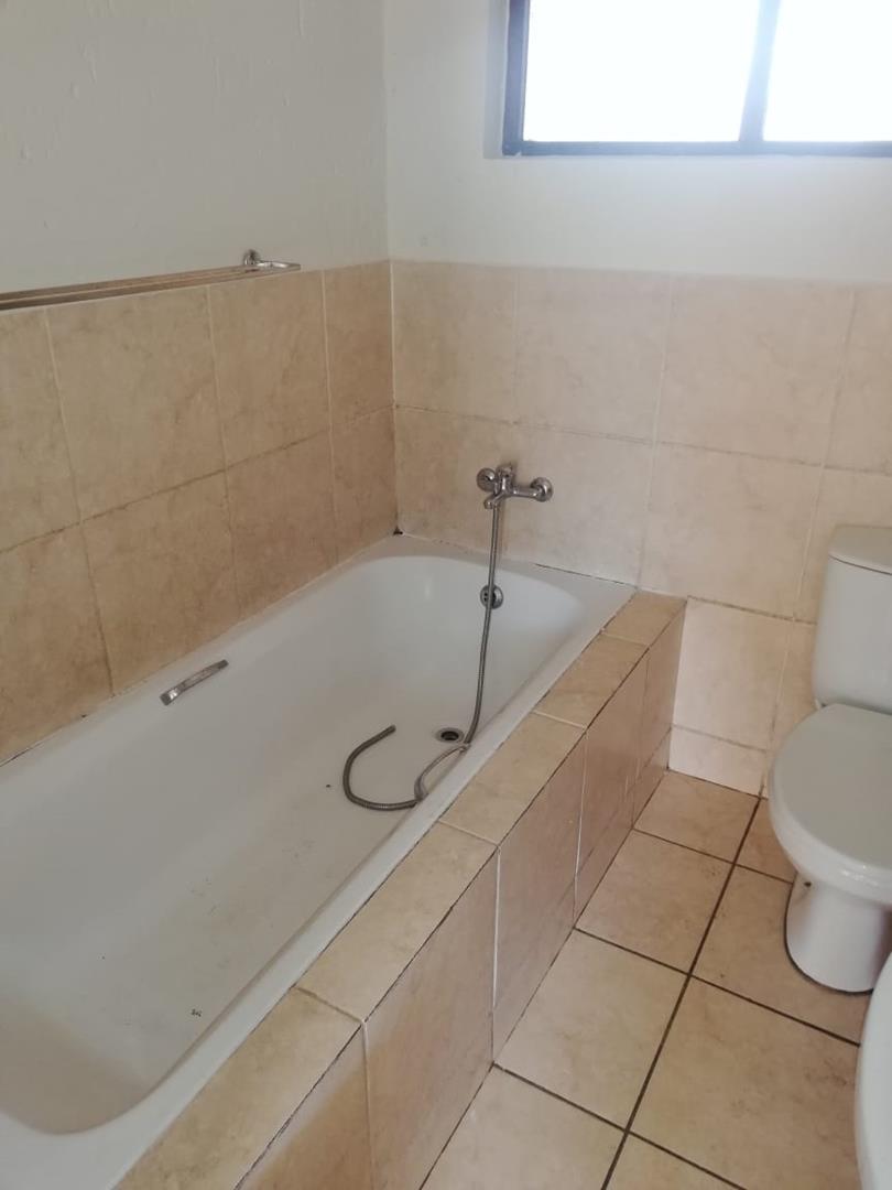 2 Bedroom Property for Sale in Eveleigh Gauteng