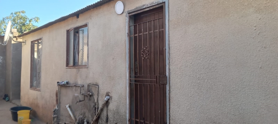 2 Bedroom Property for Sale in Leboeng Section Gauteng