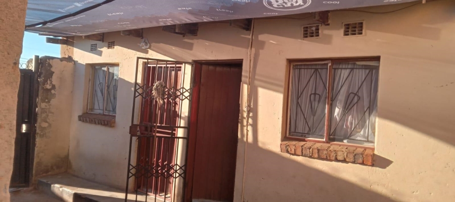 2 Bedroom Property for Sale in Leboeng Section Gauteng