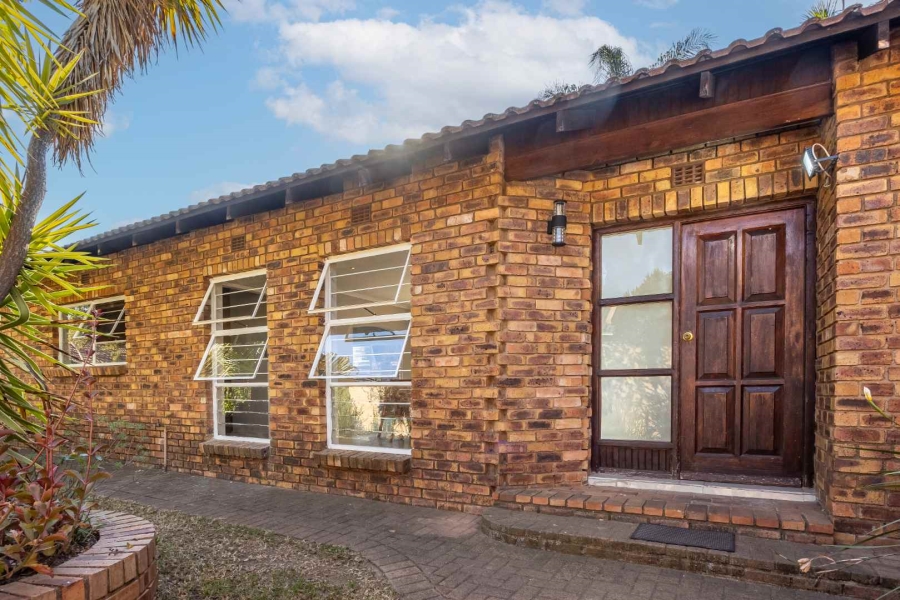 To Let 3 Bedroom Property for Rent in Northwold Gauteng