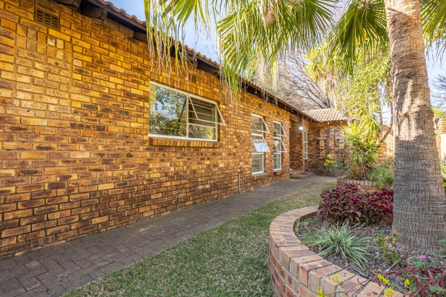 To Let 3 Bedroom Property for Rent in Northwold Gauteng