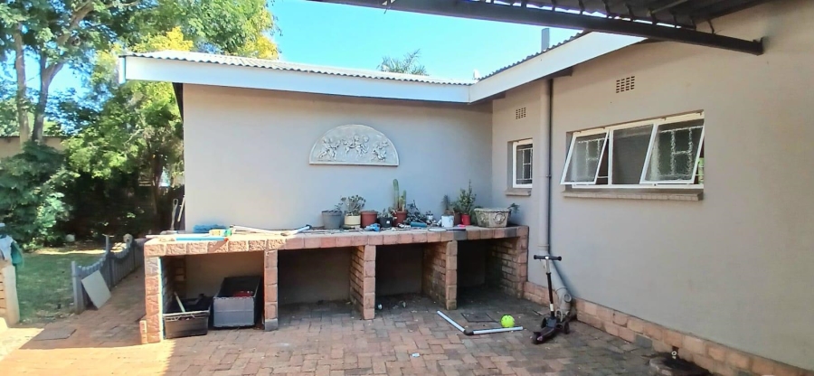 3 Bedroom Property for Sale in Sinoville Gauteng