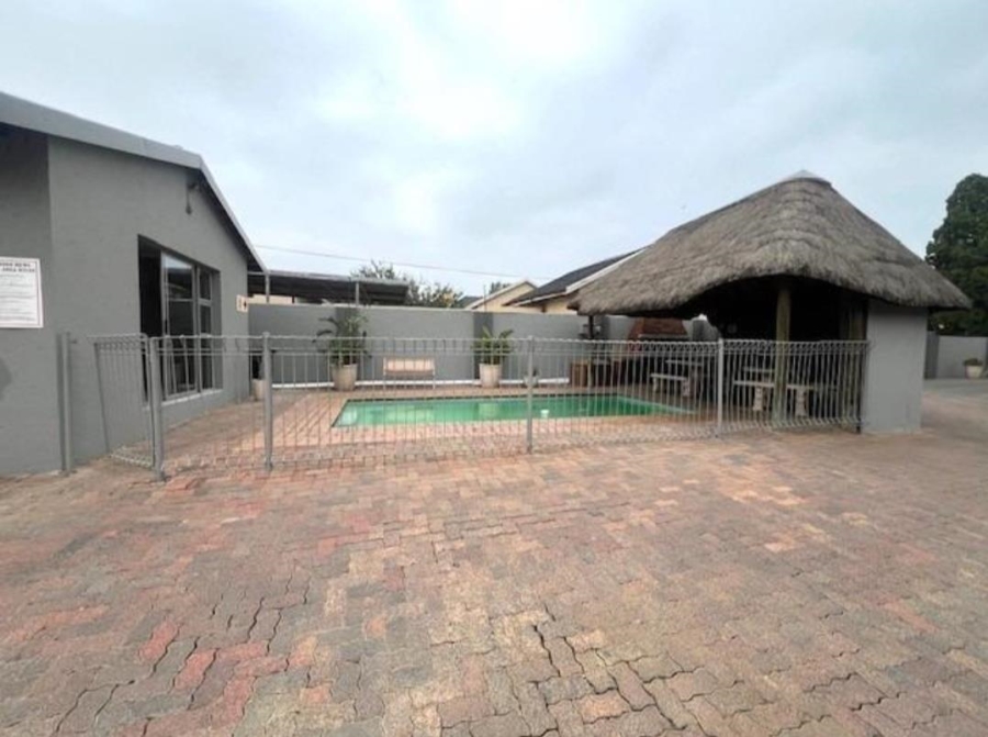 2 Bedroom Property for Sale in Raceview Gauteng