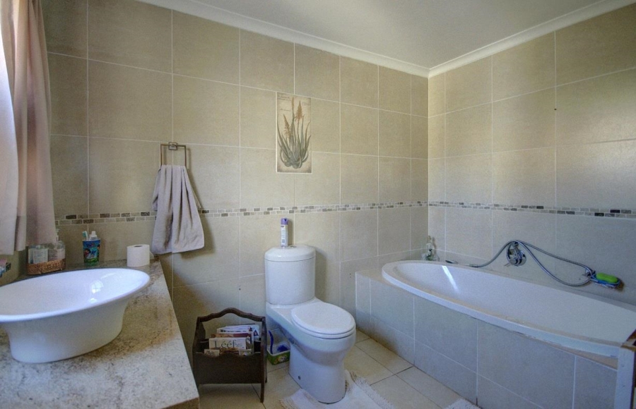 3 Bedroom Property for Sale in Crown Gardens Gauteng