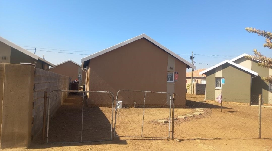 2 Bedroom Property for Sale in Savanna City Gauteng