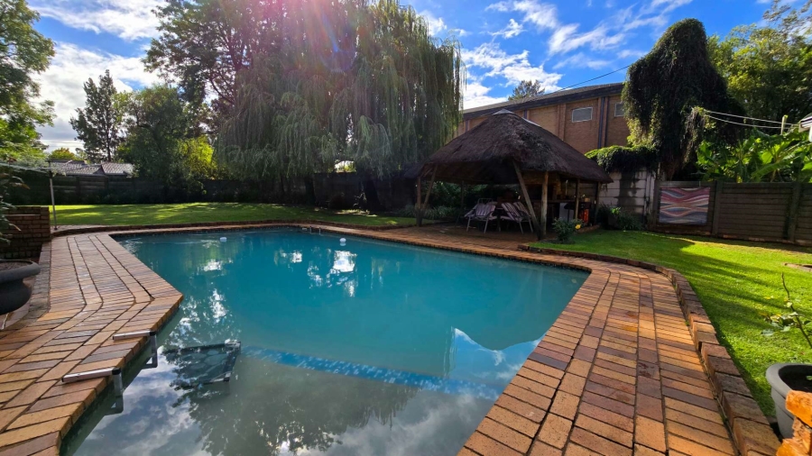 4 Bedroom Property for Sale in Brackenhurst Gauteng