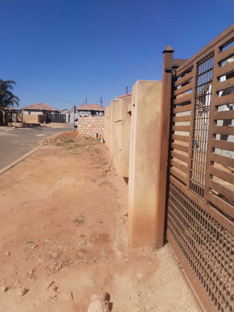 2 Bedroom Property for Sale in Mamelodi East Gauteng