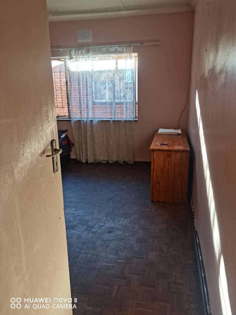 2 Bedroom Property for Sale in Forest Hill Gauteng