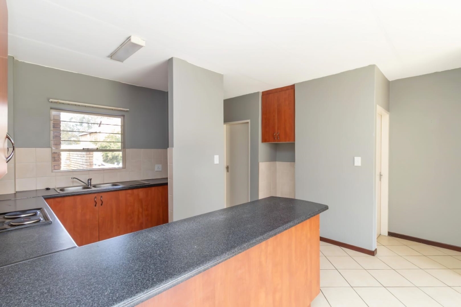 2 Bedroom Property for Sale in Honeydew Gauteng