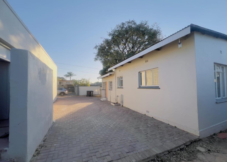 5 Bedroom Property for Sale in Capital Park Gauteng