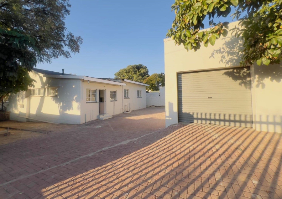 5 Bedroom Property for Sale in Capital Park Gauteng