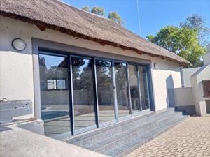 2 Bedroom Property for Sale in Honeydew Gauteng