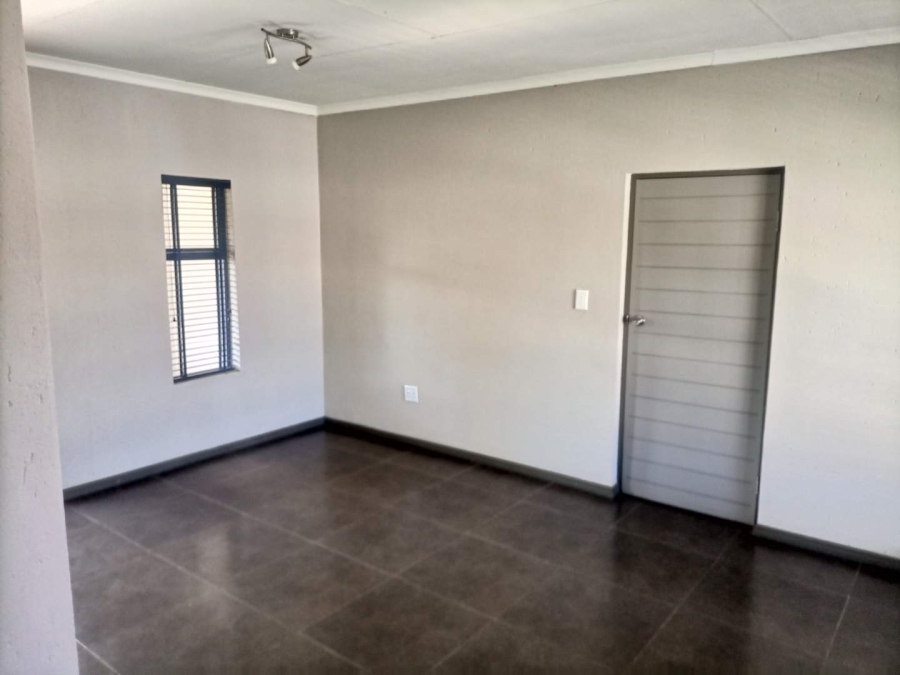 2 Bedroom Property for Sale in Honeydew Gauteng