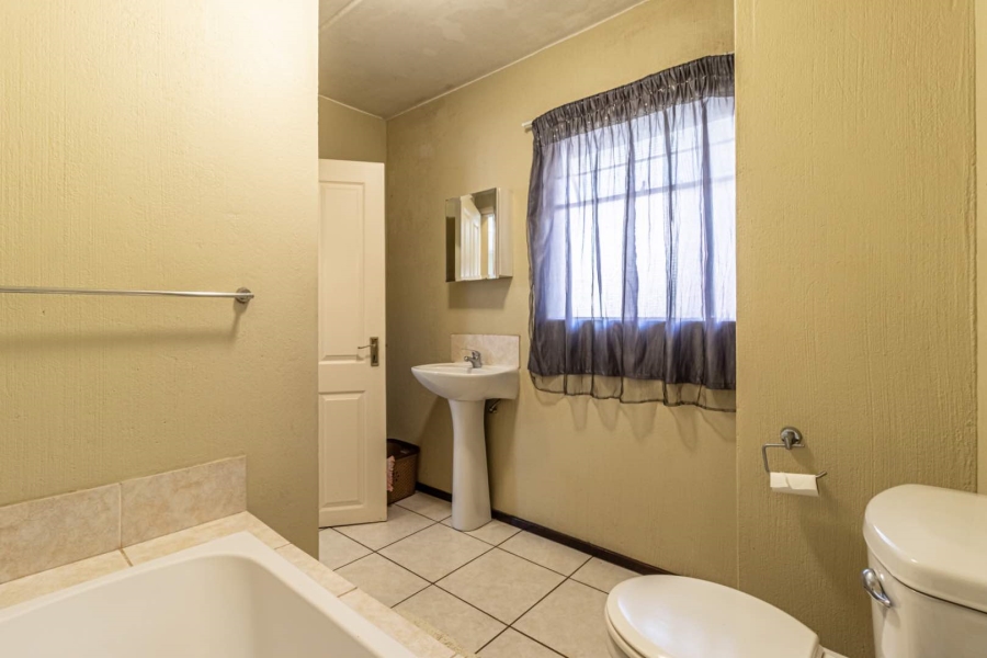 2 Bedroom Property for Sale in Alsef A H Gauteng