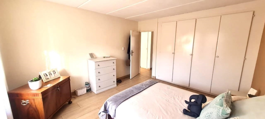 2 Bedroom Property for Sale in New Redruth Gauteng