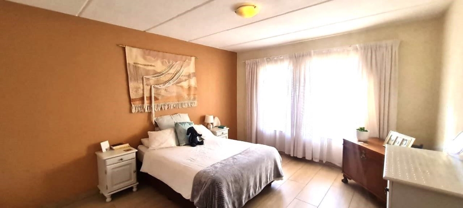 2 Bedroom Property for Sale in New Redruth Gauteng