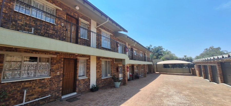 2 Bedroom Property for Sale in New Redruth Gauteng