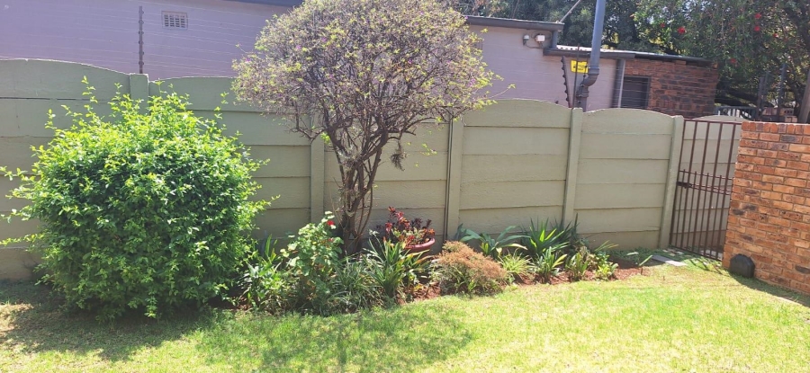 2 Bedroom Property for Sale in New Redruth Gauteng