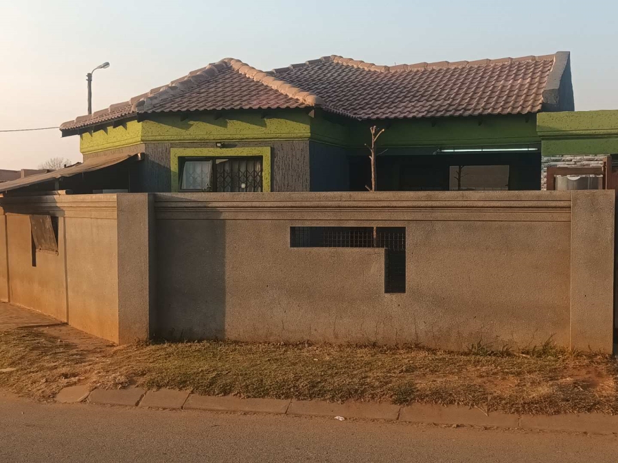 3 Bedroom Property for Sale in Buhle Park Gauteng