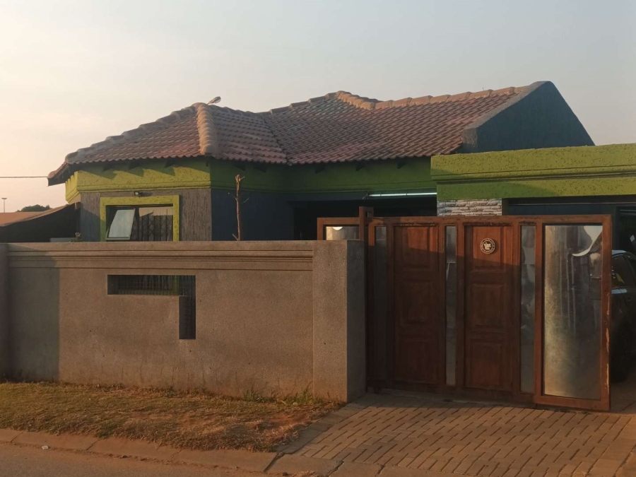 3 Bedroom Property for Sale in Buhle Park Gauteng