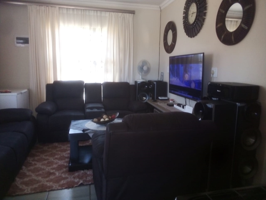 2 Bedroom Property for Sale in Heidelberg Gauteng