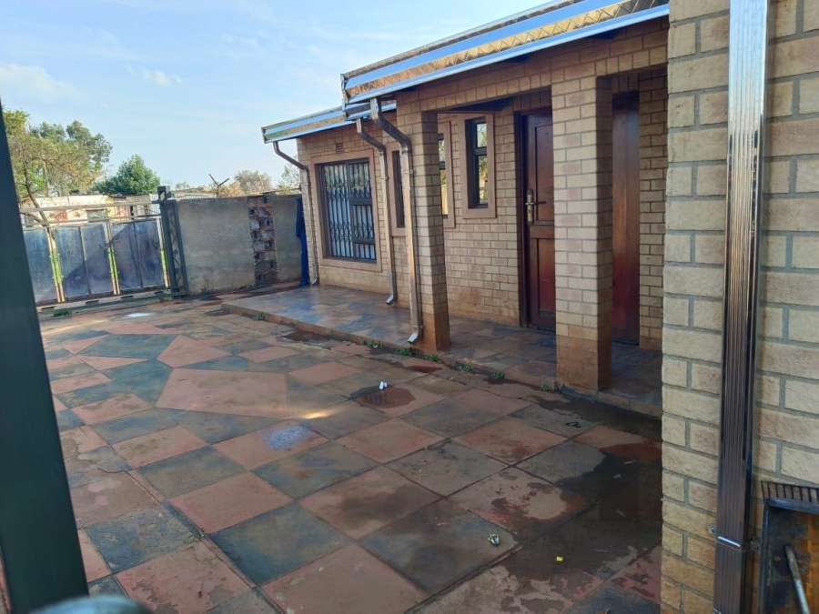 3 Bedroom Property for Sale in Katlehong Gauteng