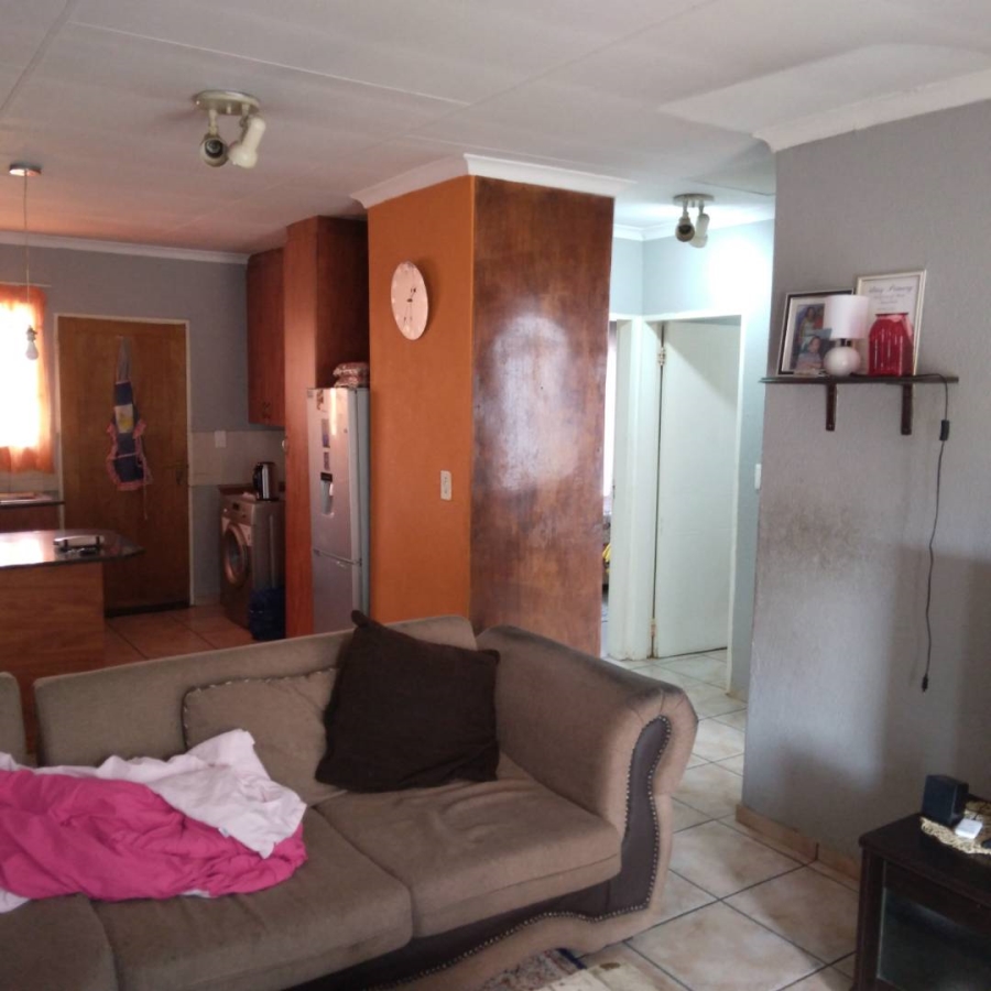 3 Bedroom Property for Sale in Rooihuiskraal Gauteng