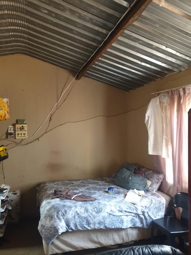 1 Bedroom Property for Sale in Rondebult A H Gauteng