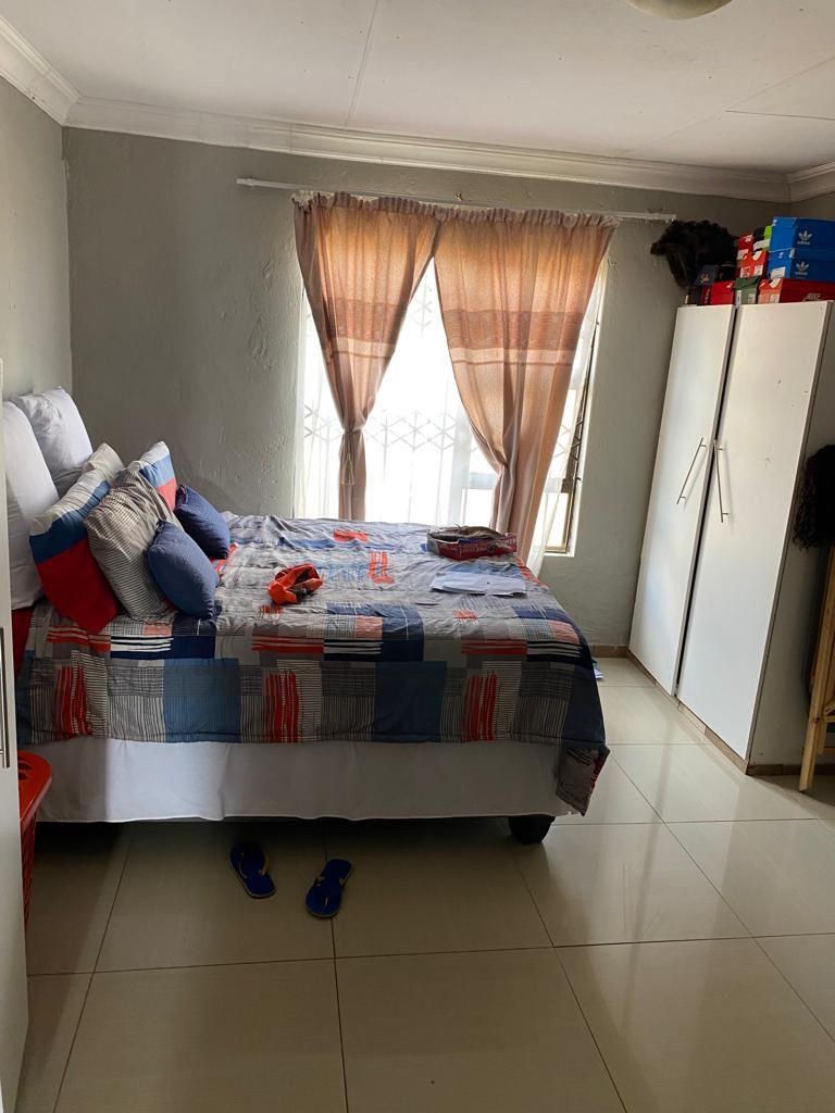 2 Bedroom Property for Sale in Tsakane Gauteng