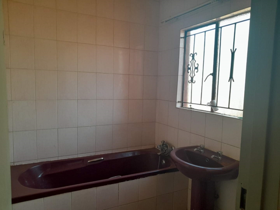 2 Bedroom Property for Sale in Moleleki Ext 3 Gauteng