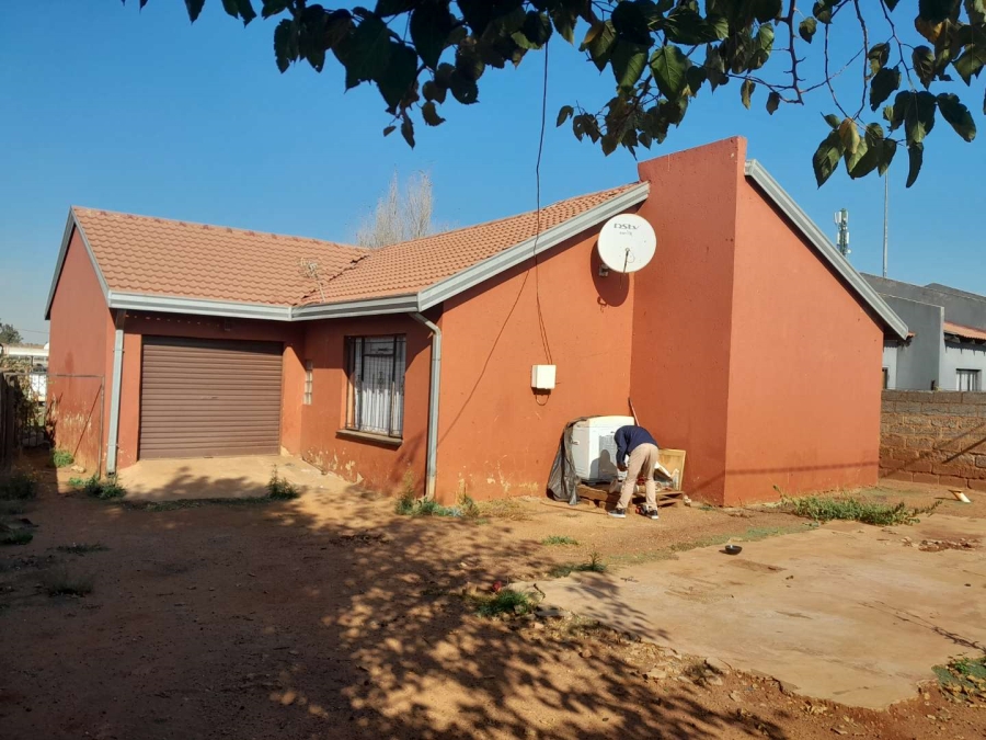 2 Bedroom Property for Sale in Moleleki Ext 3 Gauteng