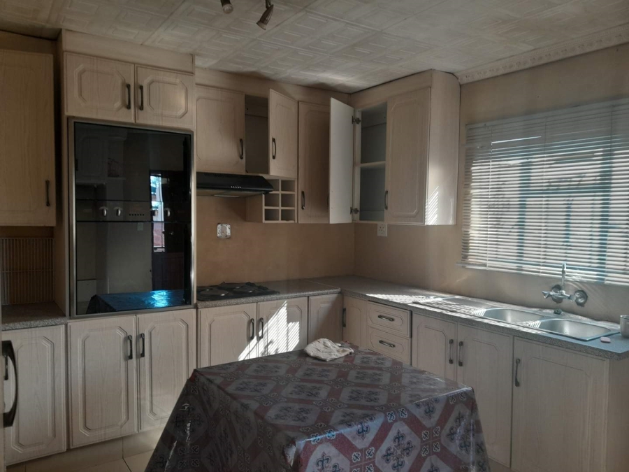 2 Bedroom Property for Sale in Moleleki Ext 3 Gauteng