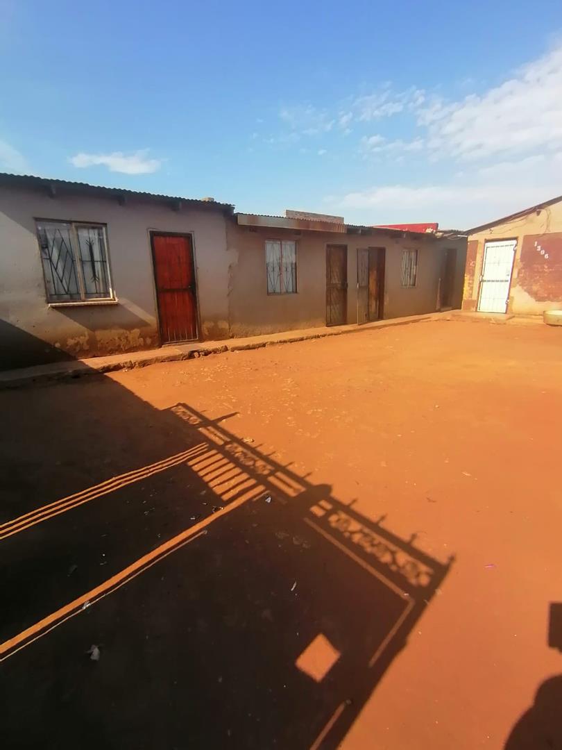 0 Bedroom Property for Sale in Rondebult Gauteng