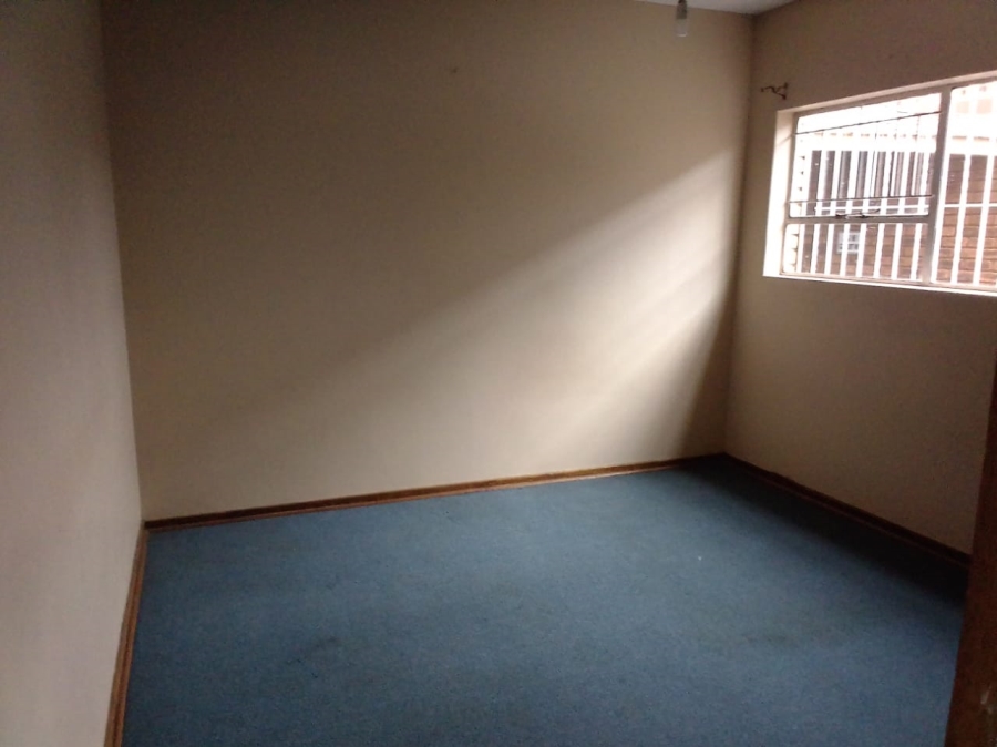 2 Bedroom Property for Sale in Casseldale Gauteng