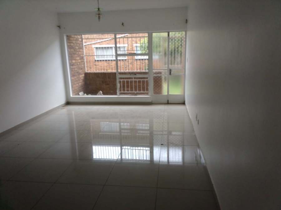 2 Bedroom Property for Sale in Casseldale Gauteng