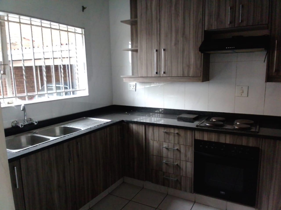 2 Bedroom Property for Sale in Casseldale Gauteng