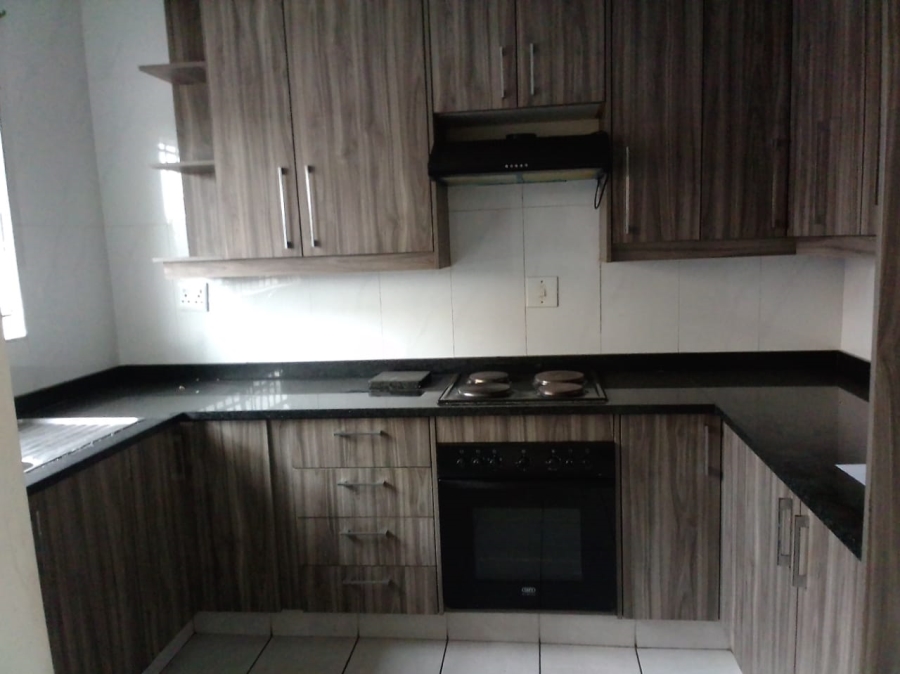 2 Bedroom Property for Sale in Casseldale Gauteng