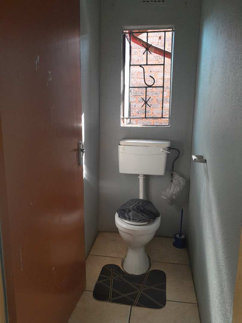 To Let 3 Bedroom Property for Rent in Buhle Park Gauteng