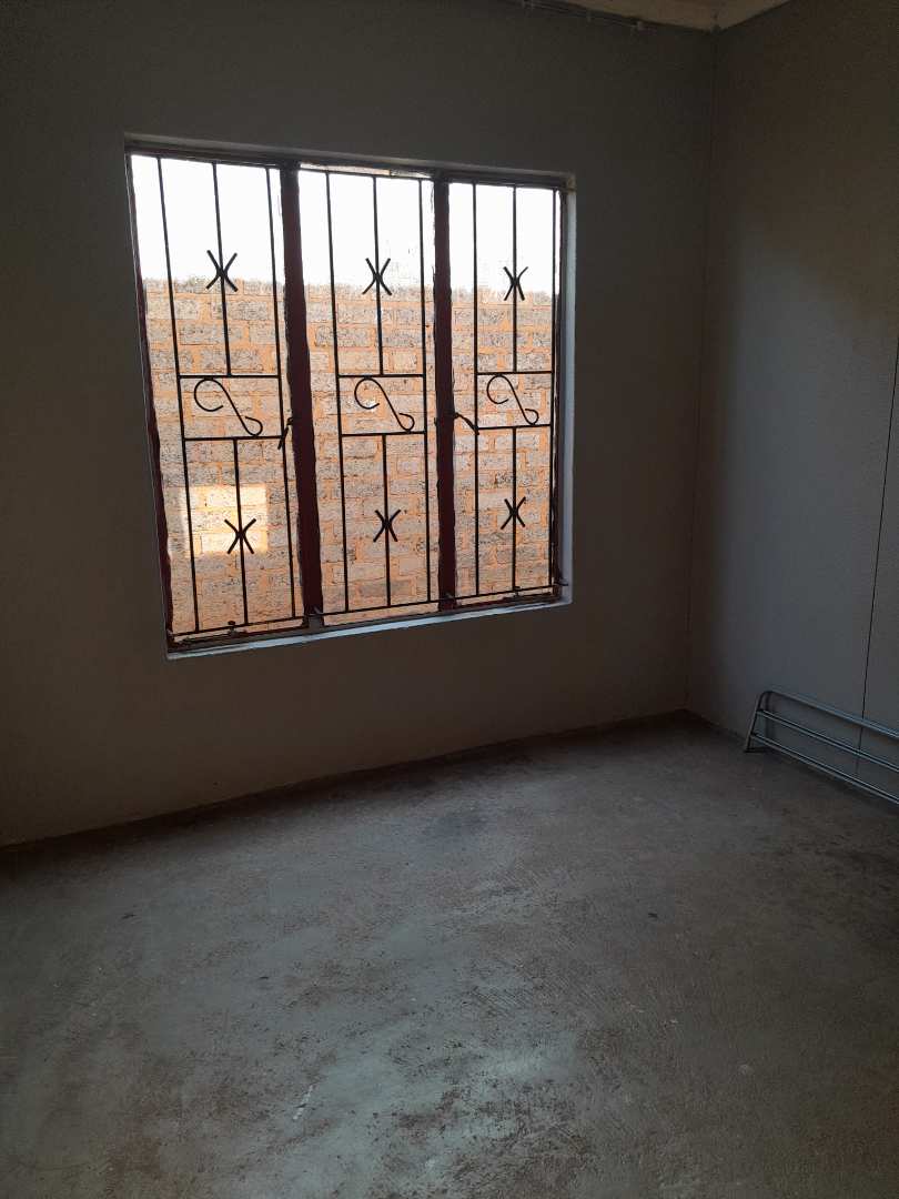 To Let 3 Bedroom Property for Rent in Buhle Park Gauteng