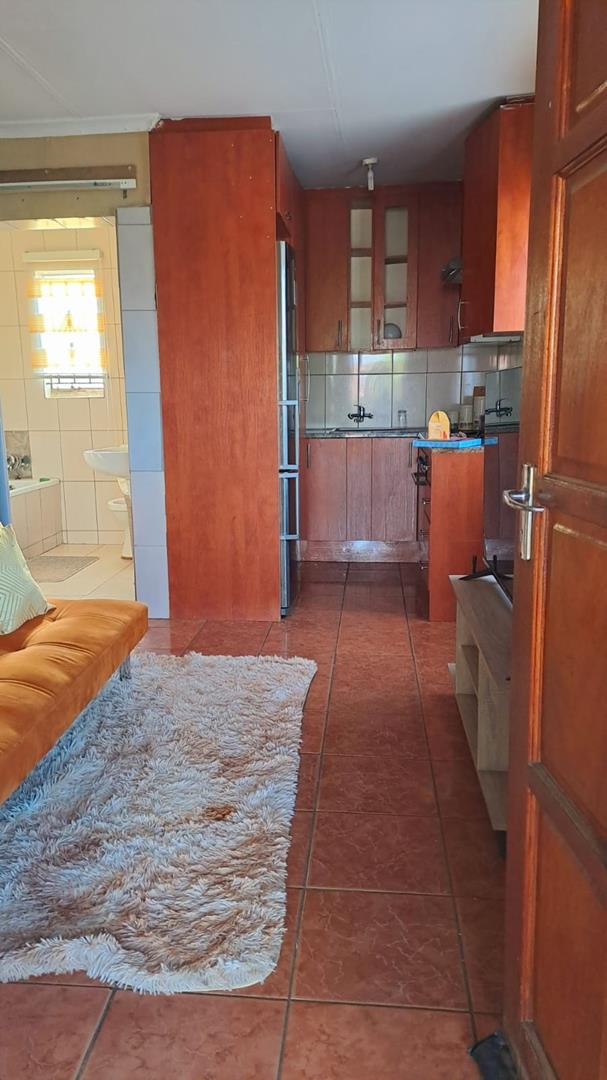 9 Bedroom Property for Sale in Protea Glen Gauteng
