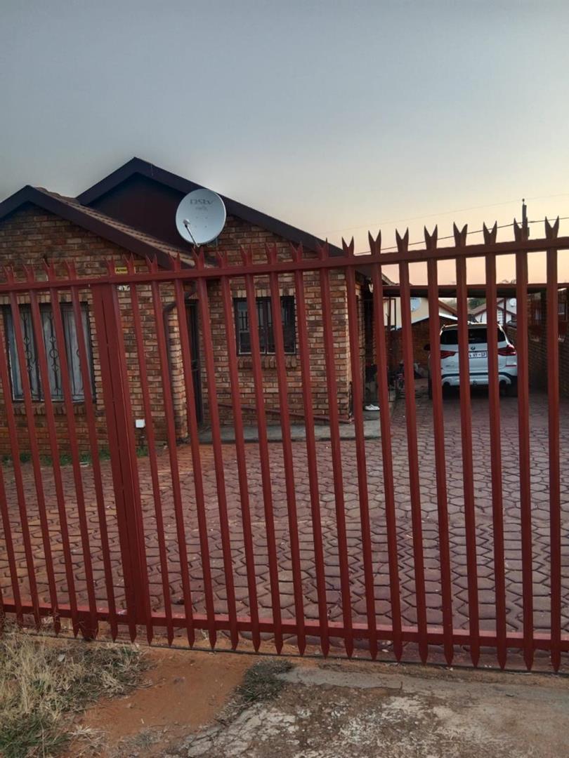 2 Bedroom Property for Sale in Danville Gauteng