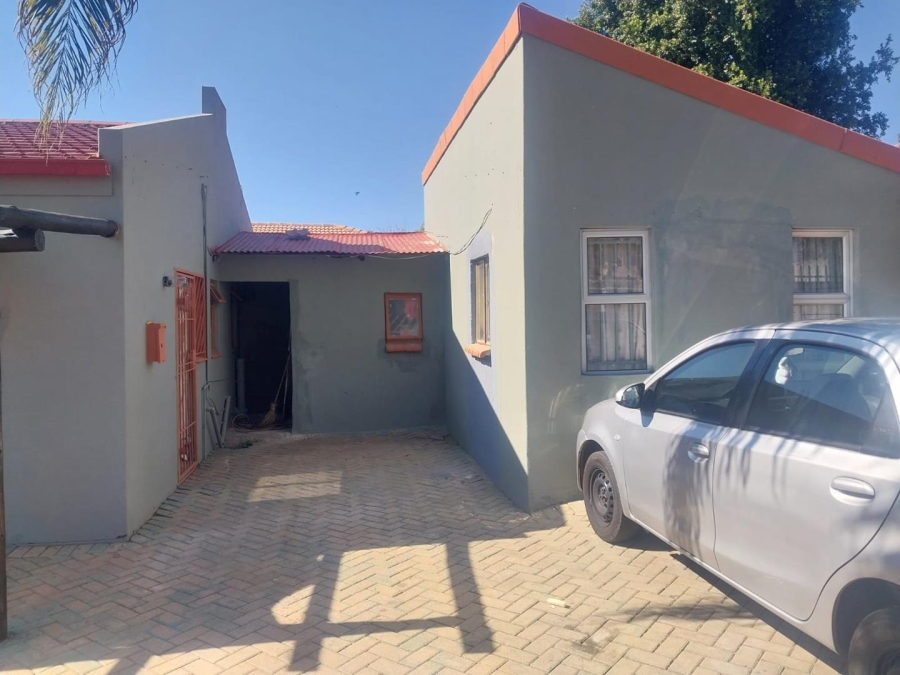 1 Bedroom Property for Sale in Norkem Park Gauteng